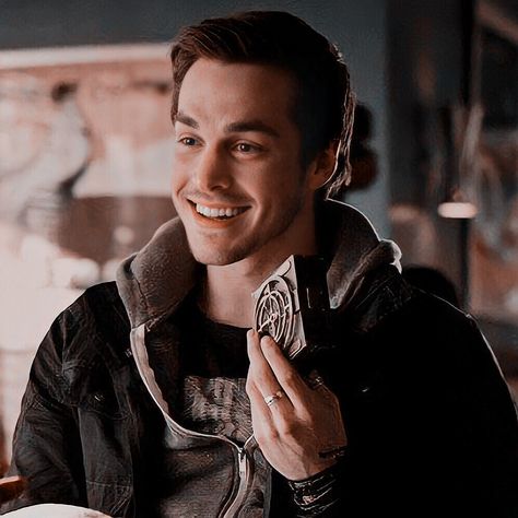 Heretic Aesthetic Tvd, Kai Parker Icons, Kai Parker Aesthetic, Tvd Kai, Chris Woods, Parker Aesthetic, Chris Wood Vampire Diaries, Christopher Wood, Kai Parker