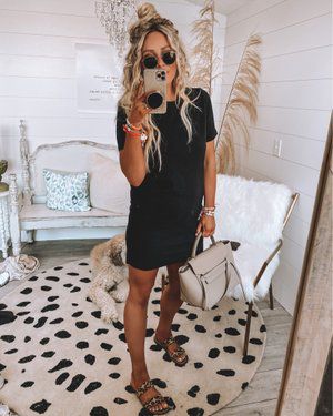 Casual Casino Outfit Summer, Summer Get Together Outfit, Vegas Outfit Ideas For Moms, Black On Black Summer Outfits, May Outfits 2023, Casual Black Summer Outfits, Casual Summer Vegas Outfits, Cute Around The House Outfits, Summer Outfits For Hairstylist