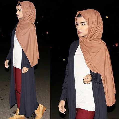 Saima Khan, Cute Hijabi Outfits, Eastern Makeup, Hijab Wear, Jersey Scarf, Jersey Cardigan, Female Outfits, Jersey Hijab, Outfits Modest