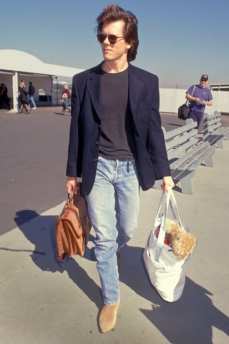 Fly Like Nic Cage: The Incredible Timeliness of '90s Airport Style | GQ Airport Fits, 90s Men, Kevin Bacon, Airport Look, Levis 501, Airport Style, Mode Inspiration, Halle, Look Cool