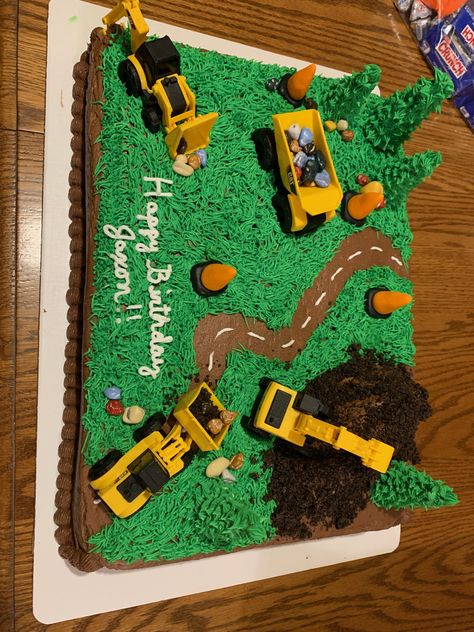 Excavator Cake, Dump Truck Cakes, Construction Cookies, Construction Birthday Cake, Oreo Dirt, Cake Designs For Kids, Tractor Cake, Construction Theme Birthday Party, Construction Cake