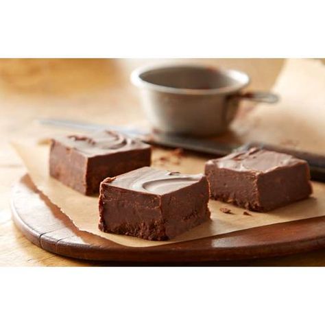 HERSHEY'S Rich Cocoa Fudge Hershey Fudge Recipe, Cocoa Fudge, Easy Fudge, Hershey Cocoa, Fudge Recipes Easy, Homemade Fudge, Fudge Easy, Fudge Recipe, Peanut Butter Fudge