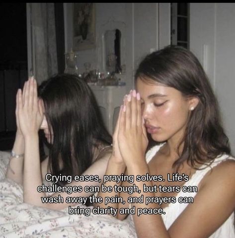 Girls Praying Aesthetic, Praying Aesthetic, Prayer Aesthetic, God Of Pain, Girl Praying, Christian Jokes, Christian Quotes God, Christian Bible Study, Christian Things