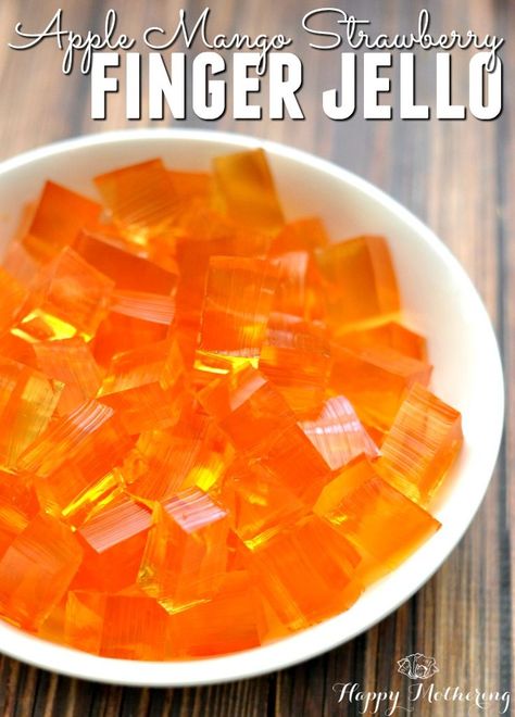 Jello is an all American tradition, one that many of us grew up with. It's so easy to make a healthy homemade finger jello without all the toxic additives. Jelly Deserts, Finger Jello Recipe, Jello Ideas, Finger Jello, Homemade Jello, Jello Jigglers, Jello Recipe, Homesteading Life, Kids Foods