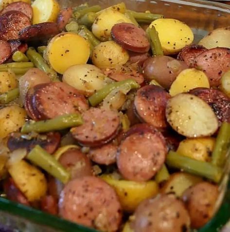 Sausage Potatoes Green Beans, Sausage Green Bean Potato Casserole, Green Bean Potato Casserole, Sausage And Green Beans, Thanksgiving Green Beans, Kielbasa And Potatoes, Green Beans Soup, Beans In Crockpot, Beans And Sausage