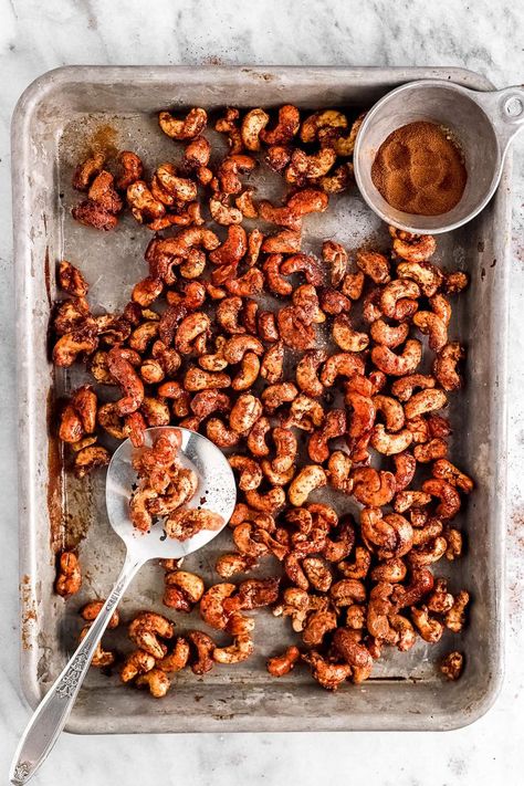 Paleo Roast, Spiced Cashews, Cashew Recipes, Trail Mix Recipes, Roasted Cashews, Nut Recipes, Incredible Edibles, Roasted Nuts, Gluten Free Snacks