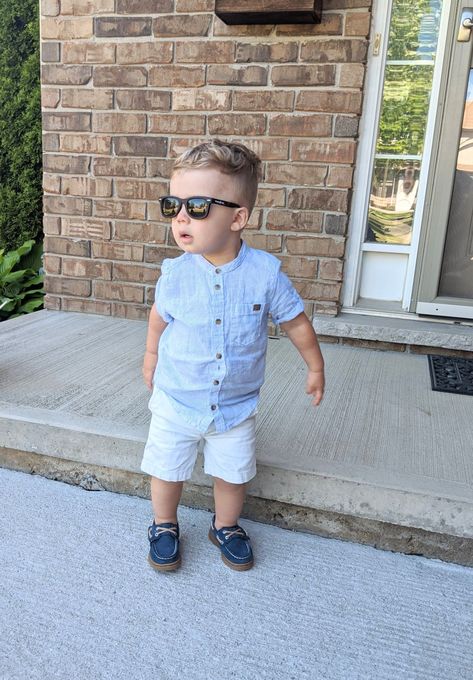 : Shop the latest trends in shorts, t-shirts, and sandals for your little guy. #toddlerfashion #summerstyle Toddler Boys Summer Outfits, Baby Summer Outfits Boy, Little Boy Summer Outfits, Toddler Boy Spring Outfits, Little Boy Outfits Summer, Boy Spring Outfits, Toddler Boy Outfits Summer, Baby Boy Ootd, Toddler Boy Outfit Ideas