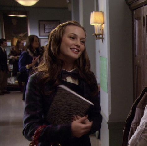 Blair Core, Romantizing Studying, Queen Archetype, Blair Wardolf, Mode Gossip Girl, Estilo Blair Waldorf, Blair Waldorf Aesthetic, Romanticize School, Stile Blair Waldorf