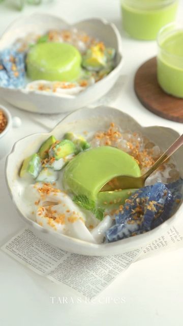 𝒯𝒜ℛ𝒜’𝓈 ℛ𝑒𝒸𝒾𝓅𝑒𝓈 on Instagram: "“Che Bo” is a sweet treat from Vietnam. “Che” refers to a type of dessert that is usually a liquid and is made from a mix of different ingredients. “Bo” means avocado. You may be used to eating avocado in savory dishes like salads or sandwiches, but in Vietnam, it is often used in sweets. I hope you will have the chance to visit Vietnam one day and try some of the delicious “che” desserts here. #tarasrecipes #avocado #avocadolover #dessert #vietnamesedesse Eating Avocado, Types Of Desserts, Visit Vietnam, Savory Dishes, I Want To Eat, Savoury Dishes, Sweet Treat, I Hope You, One Day