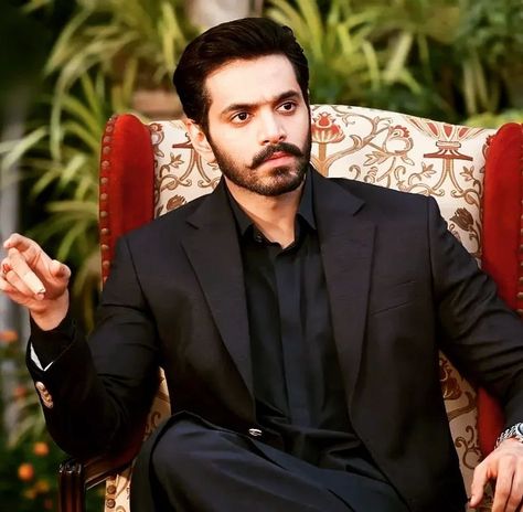 Wahaj Ali Black Dress, Wahaj Ali In Black, Beautiful Images Hd, Murtasim Khan, Boyfriend Girlfriend Pictures, Shakti Arora, Black And Gold Aesthetic, Class Outfits, Tere Bin