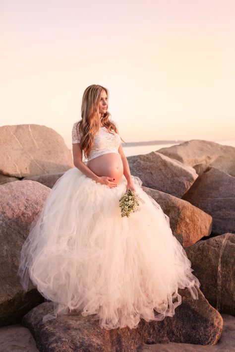 Maternity Tutu, Fine Art Maternity, Long Tutu, Maternity Photo Props, Maternity Inspiration, Pregnancy Photo, Tulle Tutu Skirt, Maternity Photography Poses, Beach Maternity