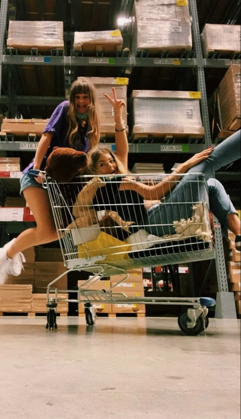 Ikea Poses Instagram, Ikea Pictures Aesthetic, Ikea Photoshoot Instagram, Mart Photoshoot, Ikea Aesthetic Photoshoot, Ikea Photoshoot Ideas, Ikea Photoshoot, Store Photoshoot, Ikea Pictures