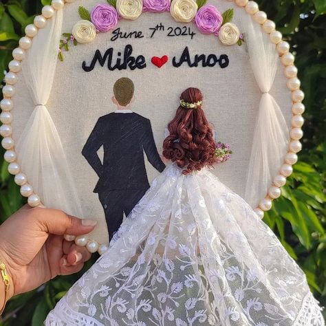 Beautiful bridegroom couple embroidery hoop....💌 Best gifts handmade 💟 Customisation available 👍 🎁 Dm for direct order.. . . . . #embroideryart #handmadehoops❤️ #embroideryhandmades #weddingdress #bridegroomdress #beatifulhoops..... Bride And Groom Embroidery, Couple Embroidery, Bride Groom Dress, Embroidery Hoop Art, Saved Items, Hoop Art, Embroidery Hoop, Embroidery Art, Bride And Groom