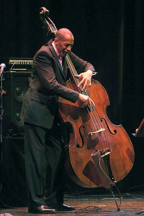 Jazz Legend, Ron Carter!!! Playing An Instrument, Paul Chambers, Ron Carter, Jazz Players, Street Musician, Jazz Poster, Blues Musicians, Jazz Art, Jazz Artists