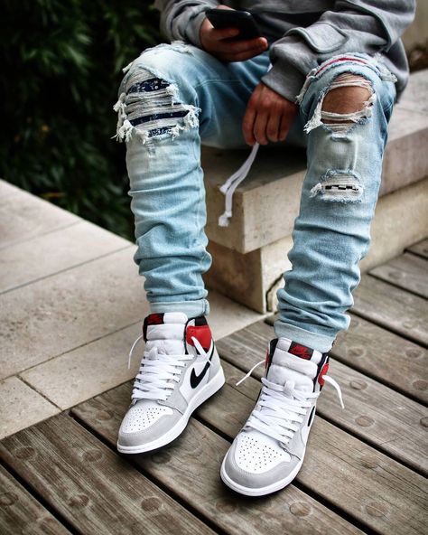 Jordan Retro 1 Outfit Men, Grey Sneakers Outfit, Jordan 1 Outfit Men, Cb 250 Twister, Jordans Sneakers Outfit, Nike Clothes Mens, Jordan 1 Outfit, Red Basketball Shoes, Patch Denim