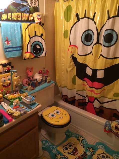 Spongebob Restroom Ideas, Sponge Bob Bathroom, Spongebob Shower Curtain, Spongebob Bedroom Ideas, Spongebob Bathroom Decor, Spongebob Themed Bathroom, Spongebob Bathroom Ideas, Spongebob Room Decor, Spongebob Nursery