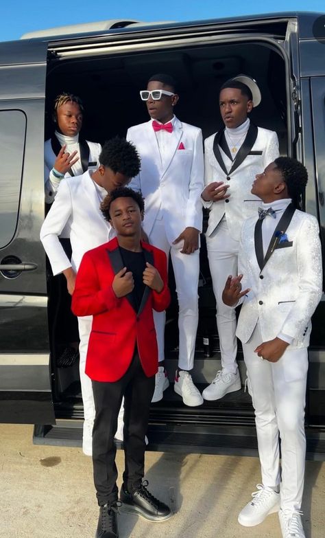 Prom Sneakers Men, Men Sneaker Ball Outfit Ideas, Prom Suits 2023, Prom Sneakers Outfit, Red Prom Outfits For Guys, Tuxedo With Sneakers, Hoco Suits For Guys, Sneaker Ball Outfit Ideas Men, Prom Men Outfit Ideas