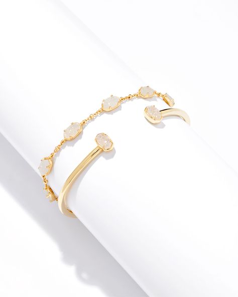 Kendra Scott Jewelry Bracelets, Kendra Scott Bracelet Layering, Kendra Scott Bracelet Stack, Gold Bracelet Designs, Kendra Scott Bracelet, Jewelry Stacking, Gold Chain Bracelet, Gold Link Bracelet, Jewelry Accessories Ideas