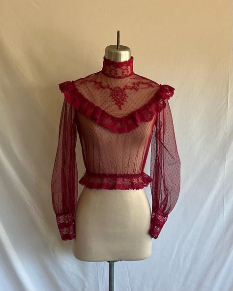 High Neck Lace Blouse, Gothic Blouse, Cottagecore Blouse, Blouse Peplum, Blouse With Ruffles, Pirate Fashion, Cottagecore Style, Boho Lace, Gunne Sax