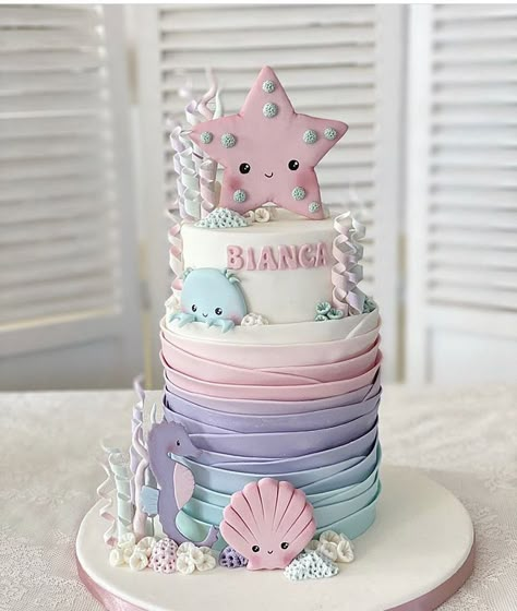 Ocean Birthday Party, Nautical Cake, Mermaid Theme Birthday Party, Mermaid Birthday Cakes, Idee Babyshower, Girly Cakes, Sea Cakes, Ocean Birthday, Beach Cakes