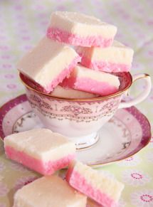 Coconut Candy Recipe, Fijian Recipes, Cookie Recipes Condensed Milk, Coconut Ice Recipe, Recipe With Condensed Milk, Ice Recipe, Icee Recipe, Homemade Fudge Recipes, Xmas Baking