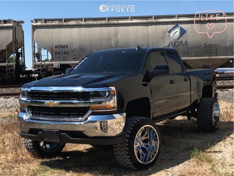 Check out this 2018 Chevrolet Silverado 1500 RWD running Cali Offroad Americana 22x14 -76 wheels and Fury Offroad Country Hunter MTII 14.5x33 tires with a Rough Country 7 #trucksliftedchevy 2018 Silverado 1500, Custom Wheels Trucks, 2018 Silverado, Chevy Vehicles, Custom Lifted Trucks, Trucks Lifted Diesel, Work Trucks, Dropped Trucks, Dream Trucks