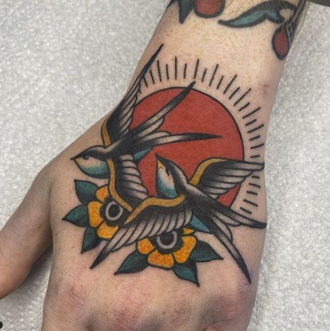 Traditional Tattoo Music, Traditional Swallow Tattoo, Traditional Heart Tattoos, Traditional Hand Tattoo, Mayan Tattoos, Traditional Tattoo Inspiration, American Traditional Tattoo Ideas, Traditional Tattoo Ideas, Hand And Finger Tattoos