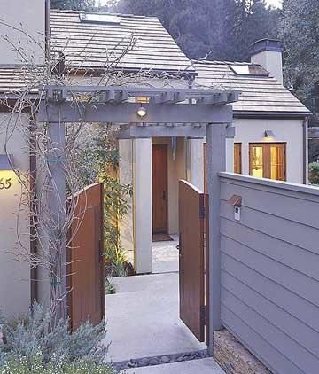 Diy Garden Arbor With Gate, Gated Arbor, Garden Arbor With Gate, Arbor Gate, Arbor Ideas, Wooden Arbor, Arbors Trellis, Modern Gate, Side Gates