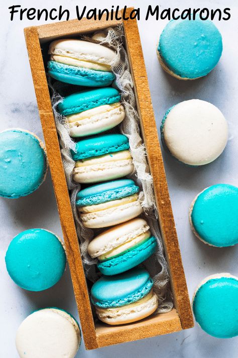 Pies And Tacos, French Buttercream, Vanilla Macarons, Macaroon Recipes, Macaron Recipe, Chocolate Bomb, Ginger Cookies, French Macarons, Easter Dessert