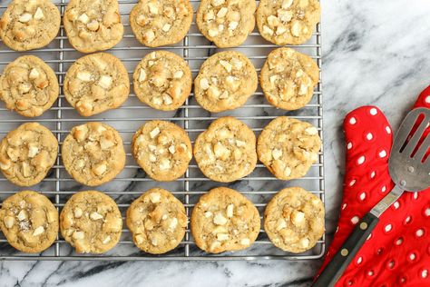 White Chocolate Macadamia Nut Cookies with Sea Saltthepioneerwoman Pioneer Woman White Chocolate Macadamia Cookies, Cookies With Sea Salt, Awesome Cookies, Chocolate Macadamia Nut Cookies, Sea Salt Recipes, White Chocolate Macadamia Nut Cookies, White Chocolate Macadamia Nut, Pecan Desserts, Macadamia Cookies