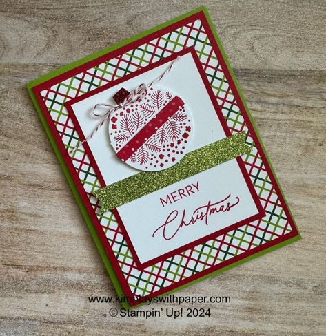 Hang an Ornament Christmas Card - Kim Plays with Paper Cricut Card Making, Card Ornaments, Stamped Christmas Cards, Christmas Card Ornaments, Baubles Christmas, Ornament Card, Homemade Christmas Cards, Stampin Up Christmas Cards, Fall Mini