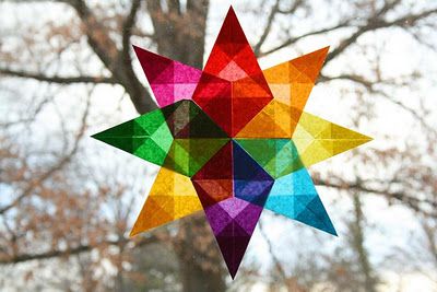 Sweet tutorial for simple window stars. <3 these! Window Stars, Tissue Paper Craft, Tissue Paper Art, Tissue Paper Crafts, Window Crafts, Stars Craft, Kings Day, Star Diy, Family Crafts