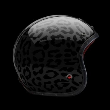 Ruby Helmet Leopard Motorcycle, Airbrush Helmet, Ruby Helmets, Motorcycle Concept, Bike Outfit, Airbrushed Helmets, Swimming Outfits, Scooter Helmet, Car Dent Repair