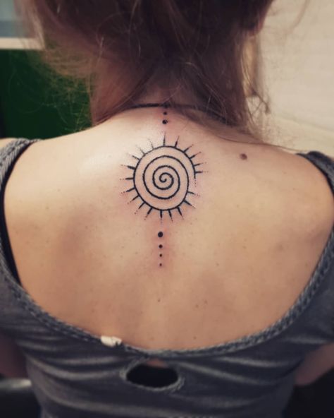 Pict Tattoos, Spiral Sun Tattoo, Sun Tattoo Meaning, Fractal Tattoo, Spiral Sun, Symbols Tattoo, Spiral Tattoos, Henna Inspiration, Tattoo Pics