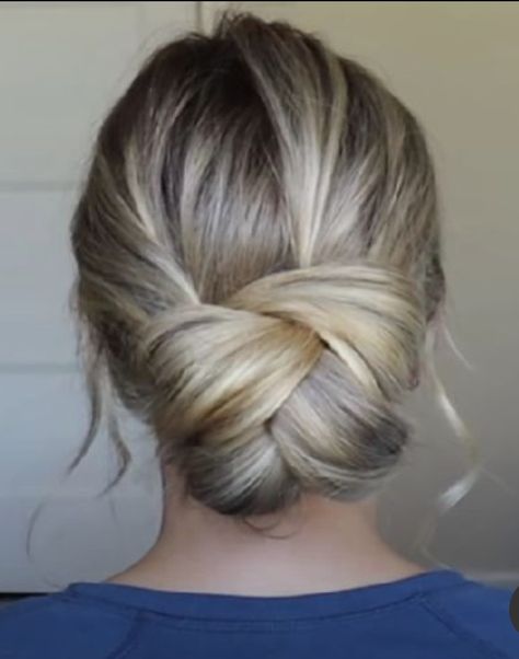 Easy Updo, Easy Updo Hairstyles, Hair Upstyles, Easy Hair Updos, Up Dos For Medium Hair, Peinados Recogidos, Trendy Hairstyle, Bun Hairstyle, Long Hair Updo