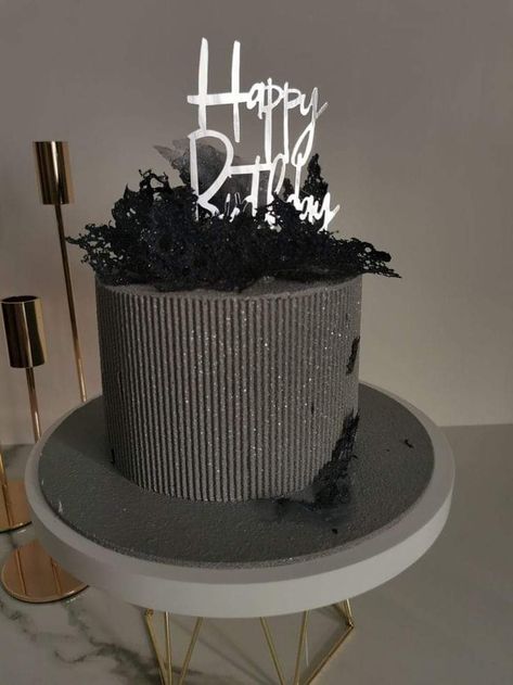 Cake Decorating For Men, Modern Birthday Cakes For Men, Men Birthday Cakes, Cake Designs For Men, His Birthday, Man Birthday Cake, Birthday Cake For Men, Christening Cake Girls, His Birthday Cake