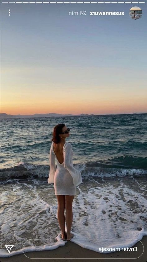 Vacation Fits Aesthetic, Sunset Beach Photos Dress, Beach Pictures Ideas Instagram, Sunset Beach Photos Aesthetic, Ibiza Photo Ideas, Summer Poses Photo Ideas Beach Pics, Holiday Inspo Pics, Greece Photo Ideas, Sunset Beach Pics