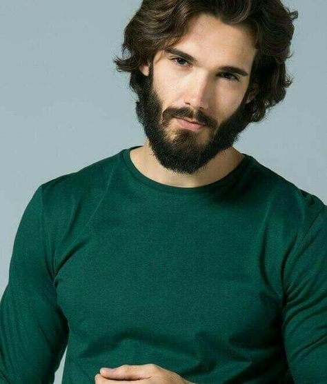 Guy Haircuts, Popular Beard Styles, High Buns, Styles Curly Hair, Long Beard Styles, Long Hair Beard, Mens Hairstyles With Beard, Hairstyles Inspiration, Men Beard