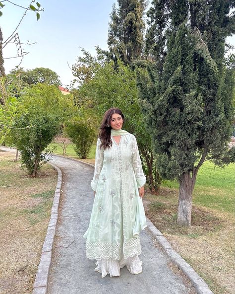 Eid Mubarak🤍💐 Barely managed to get ready today🥹 Outfit - @fatimakhanfashion 🏷️ Outfit inspiration, summer fashion, kalidar, desi fashion, pakistan street style #eidoutfit #vogueayesha #eiduladha #eidmubarak #eidoutfitinspo #desifashion #pakistanidesigner #pakistanifashion Pakistan Street, Desi Fits, Pakistan Street Style, Desi Outfits, Eid Outfit, Desi Wear, Desi Aesthetic, Pakistani Dress, Desi Girl