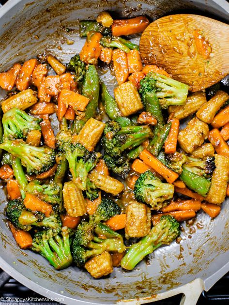 Vegetable Stir Fry with Peanut Sauce- This delicious and soy free stir fry is super to make and loaded with nutrients. Healthy veggies in a delicious sticky peanut sauce that's the perfect addition to any meal. Create this dish in just 15 minutes using simple ingredients that will be better than any take out food right at home. #soyfree #stirfry #veggiestirfry #chinesefood #peanutsauce Peanut Sauce Stir Fry Veggies, Soy Free Stir Fry, Low Calorie Stir Fry, Stir Fry With Peanut Sauce, Peanut Sauce Stir Fry, Take Out Food, Vegan Stir Fry, Veggie Stir Fry, Healthy Veggies