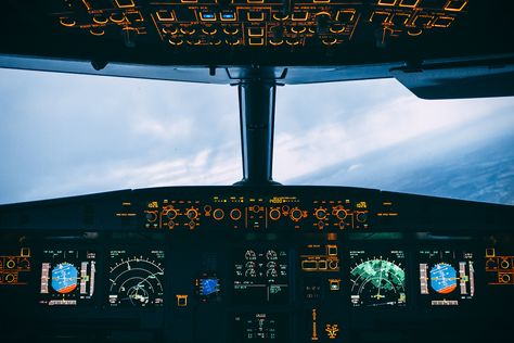 Cockpit Wallpaper, A320 Cockpit, Plane Photography, Airplane Wallpaper, Airplane Photography, Moving Wallpapers, Airplane Window, View Wallpaper, Hd Wallpaper Iphone