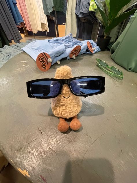 Stuffed Animal Aesthetic, Plushie Aesthetic, Animal Aesthetic, Aesthetic Cute, Stuffed Toys, Cute Plush, Stuffed Animal, Sunnies, Peanut