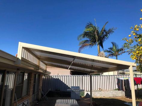 Skillion Roof Pergola, Barbacoa Exterior, Monopitch Roof, Modern Carport, Lean To Roof, Skillion Roof, Building A Patio, Covered Walkway, Shed Roof