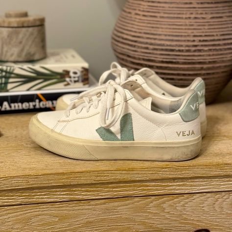 Green Vejas Sneakers Keds Shoes Outfit, 2024 Wishlist, Veja Shoes, Keds Shoes, Green Outfit, Green Shoes, If The Shoe Fits, Shoe Fits, Cultura Pop