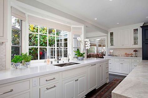 Natural Modern Kitchen, U Shape Kitchen, Mission Style Homes, Bold Kitchen, Storage Inspiration, Sink Kitchen, Bay Windows, Interior Remodel, Kitchen Images