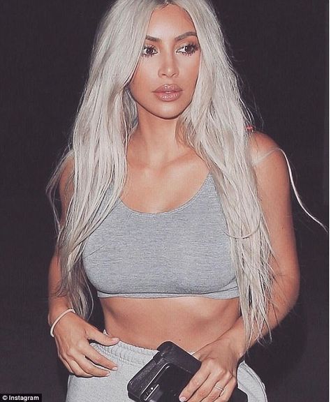 Hair On Brown Skin, Kim Kardashian 2000's, Kim Kardashian Blonde, Kim Kardashian Braids, Silvery Blonde, Ice Blonde Hair, White Blonde Hair, Ice Blonde, Girls Natural Hairstyles