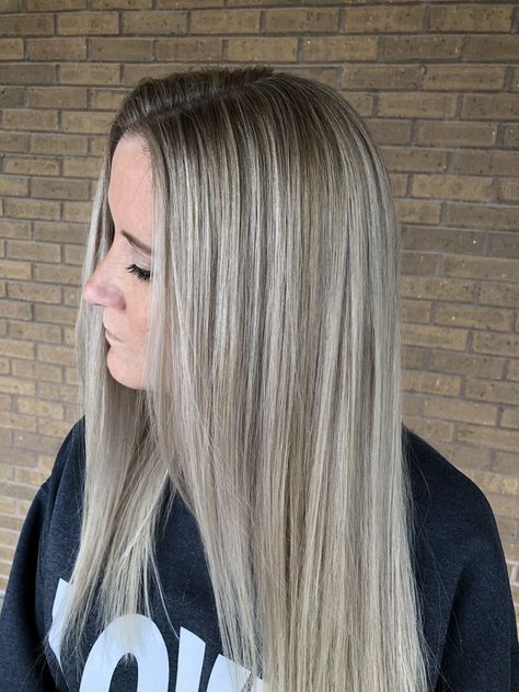 Ashy Blonde Babylights, Blonde Balayage With Babylights, Blond Babylights, Balayage With Babylights, Blonding Hair, Babylights Blonde, Ashy Balayage, Babylights Highlights, Blonde Babylights