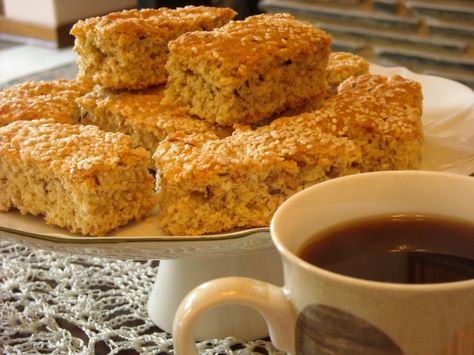 South African Rusks, Beskuit Resepte, Buttermilk Rusks, Rusk Recipe, Healthy Breakfast Snacks, African Cooking, South African Recipes, Breakfast Snacks, African Food