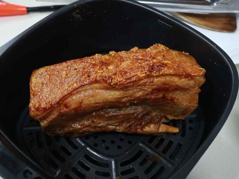 Air fried lechon kawali (crispy pork belly) – Umami Days Lechon Kawali Air Fryer, Lechon Recipe, Pilipino Food Recipe, Roasted Pork Belly Recipe, Pork Belly Recipes Crispy, Lechon Kawali, Healthy Pork Recipes, Fried Pork Belly, Deep Fried Tofu