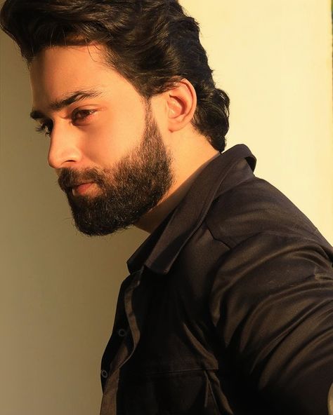 Bilal Abbas Khan, Bilal Abbas, Men's Facial Hair, New Status, Pre Wedding Photoshoot Outdoor, Beautiful Photoshoot Ideas, Neville Longbottom, Best Poses For Men, Model Aesthetic